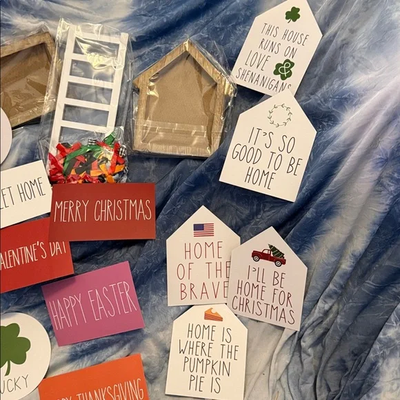 Festive Home Party Sign Set - Multicolor - Picture 3 of 3